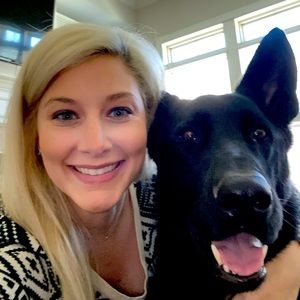 Meet your Posher, Briana